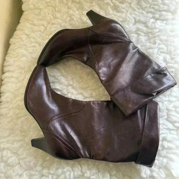 The Frye Company Romy Slouch Brown Pointy Toe Heeled Boot size 8 - Picture 1 of 7